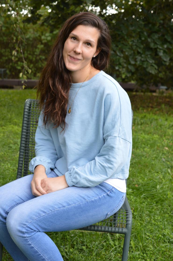 Theresa Schmidt Theresa Schmidt